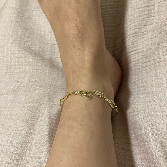 Melinda Maria Elegant Gold Chain Anklet - Picture 3 of 5